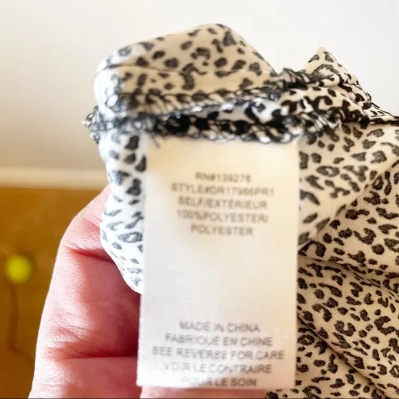 NWOT DR 2 Black & White Animal Print Top - Picture 6 of 6